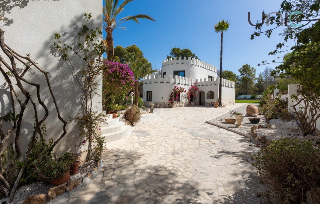 Venta - Villa - Albir