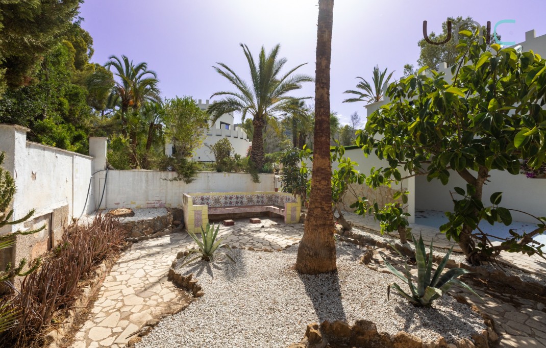 Venta - Villa - Albir