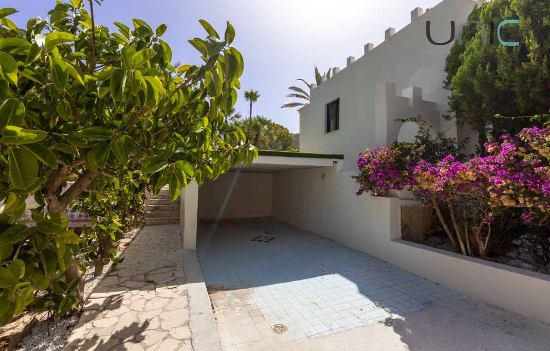 Venta - Villa - Albir