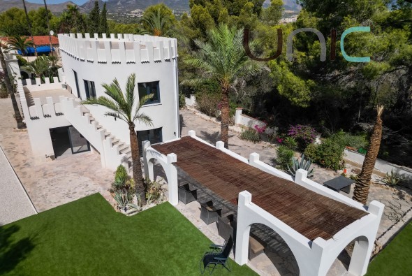 Venta - Villa - Albir