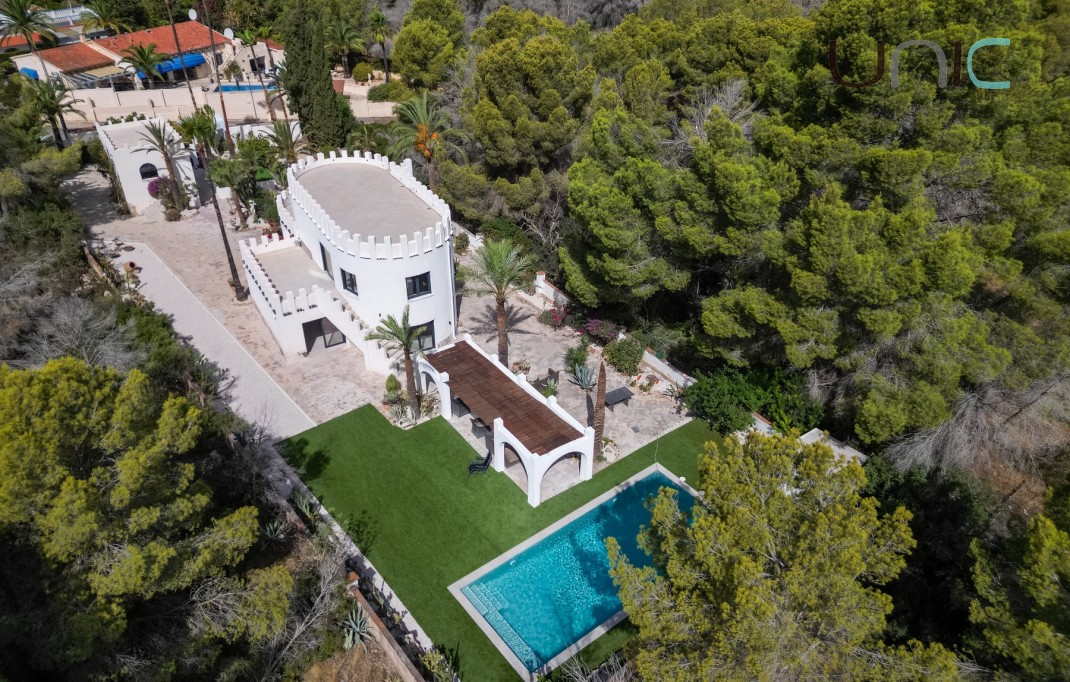 Venta - Villa - Albir
