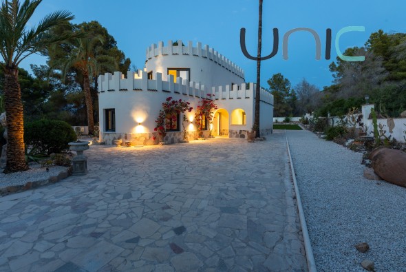 Venta - Villa - Albir