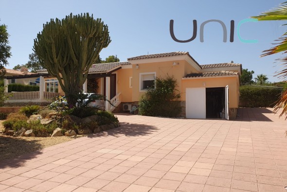 Verkoop - Villa - La Nucia