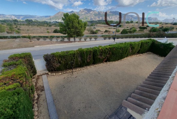 Resale - Villa - La Nucia