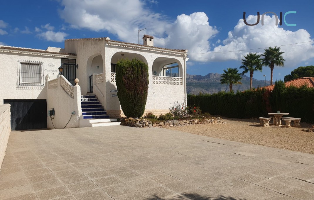 Resale - Villa - La Nucia